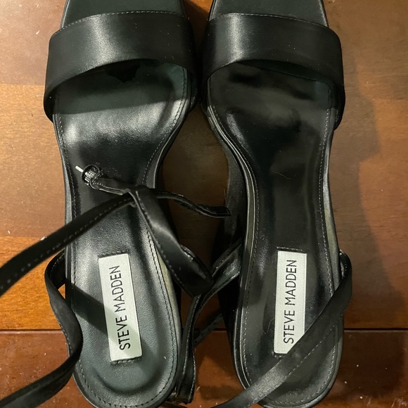 Steve Madden Black Satin Platform Sandals | Women’s Size 10 | Strappy Heels - Picture 1 of 5